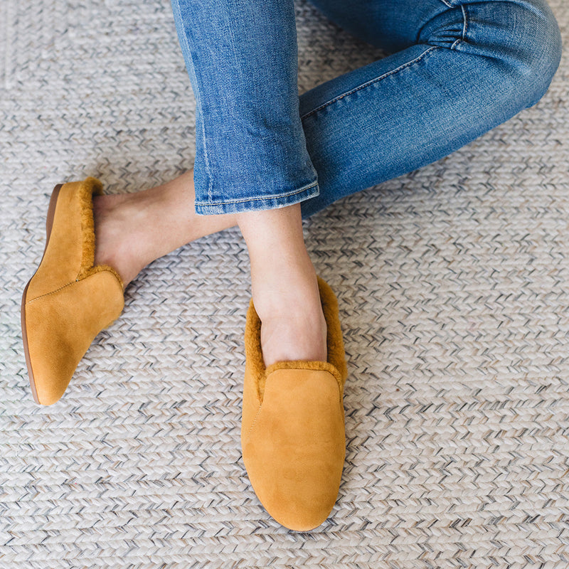 #color_canary-suede