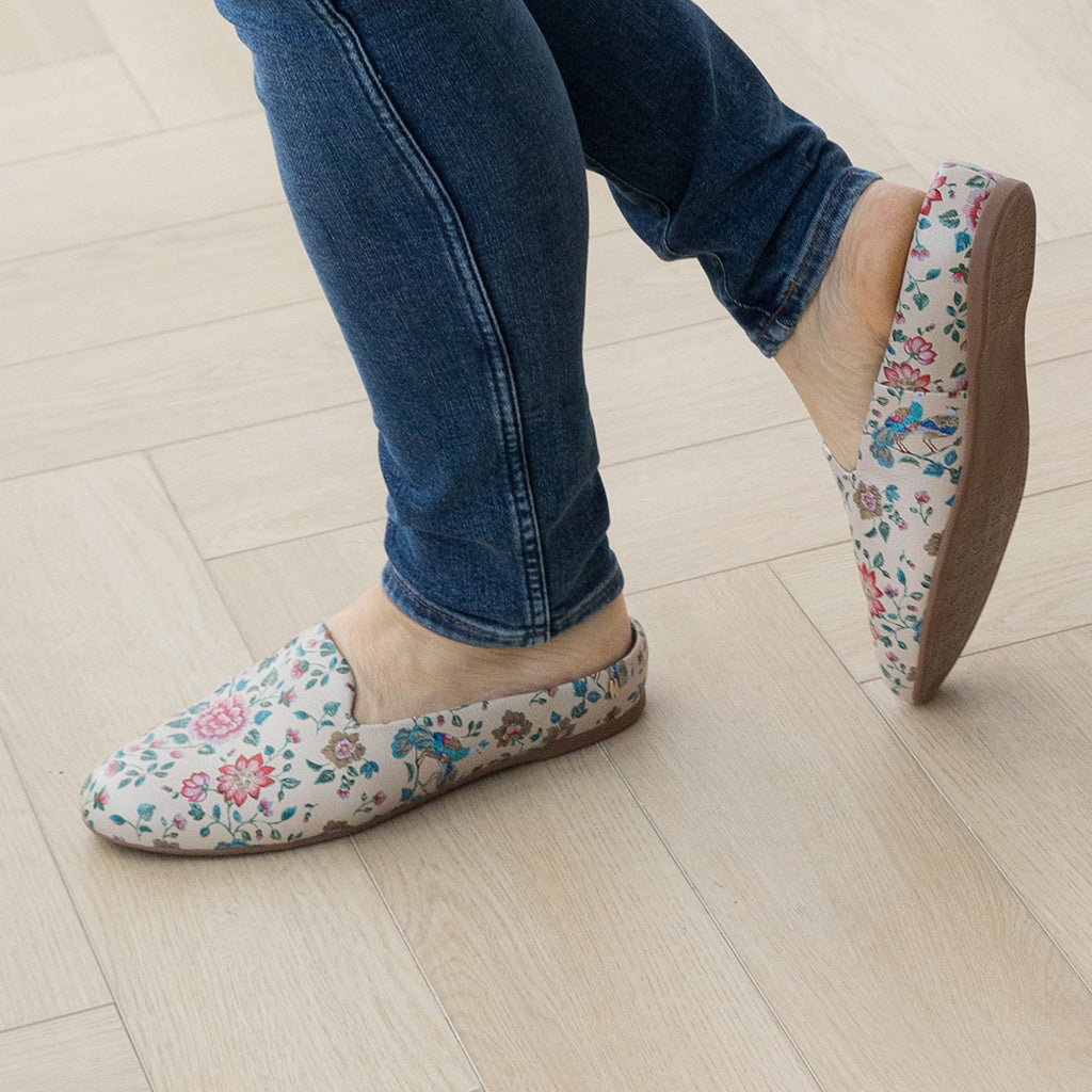 #color_cream-floral
